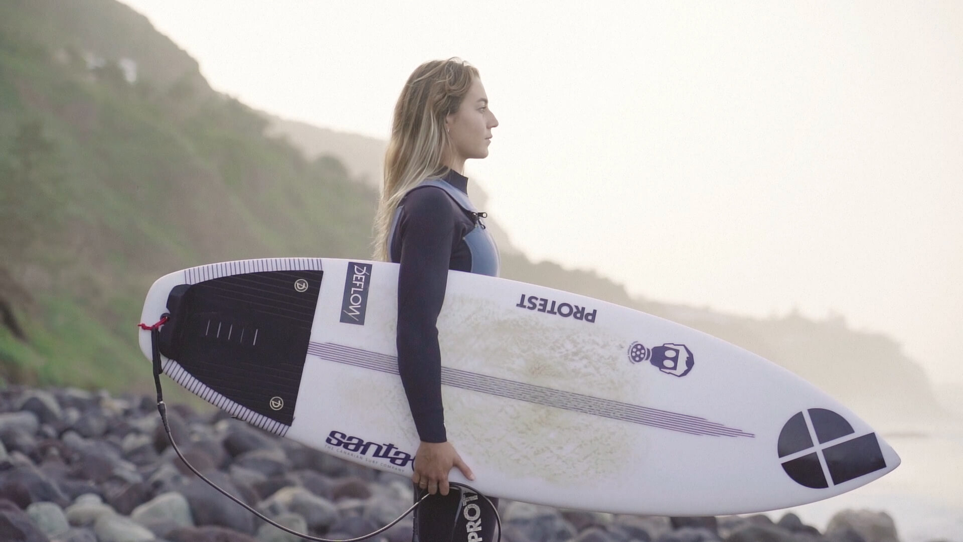 FONTEIDE LAURA COVIELLA_LOGOMP4.00_00_35_12.Imagen fija007